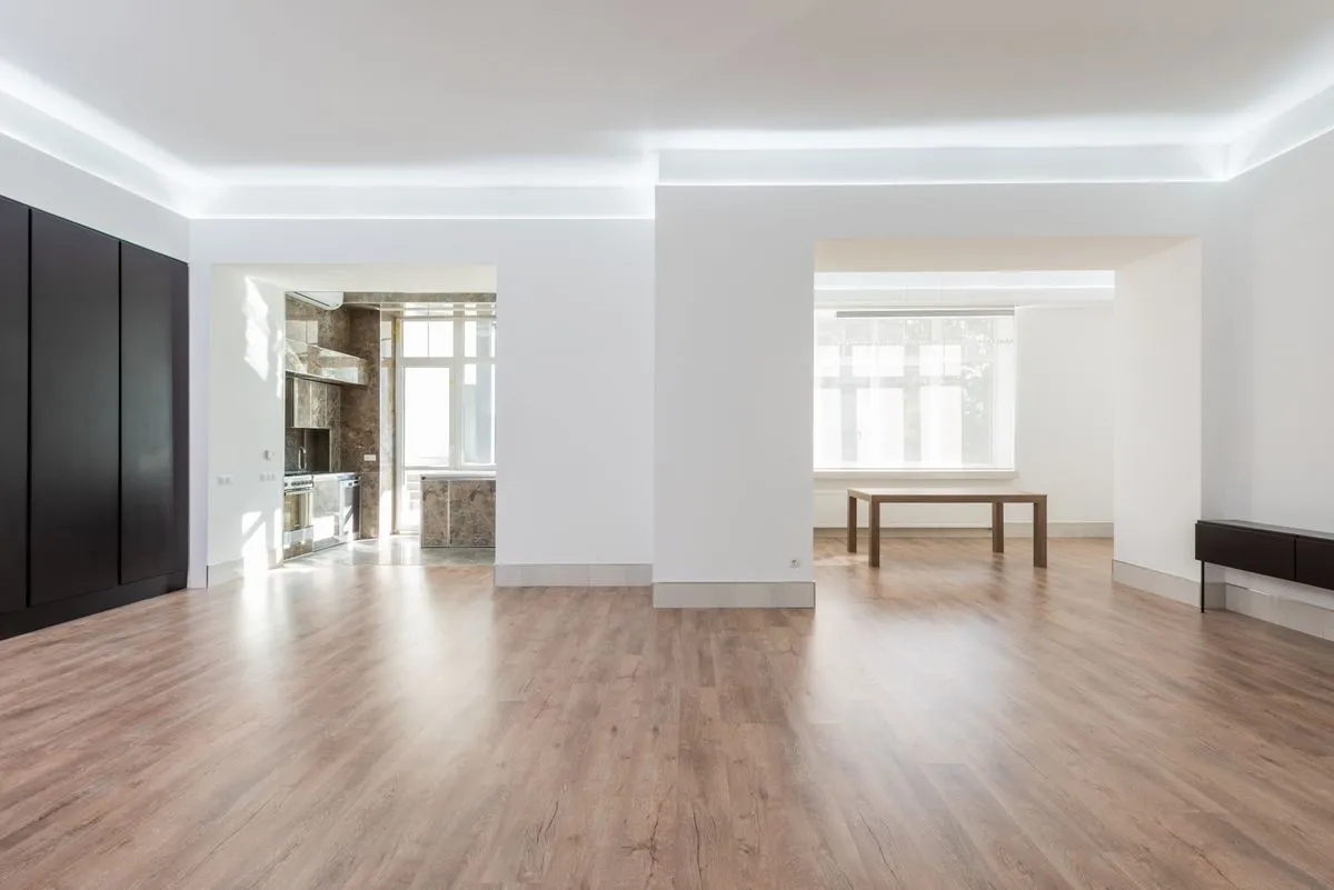 Luxury vinyl plank